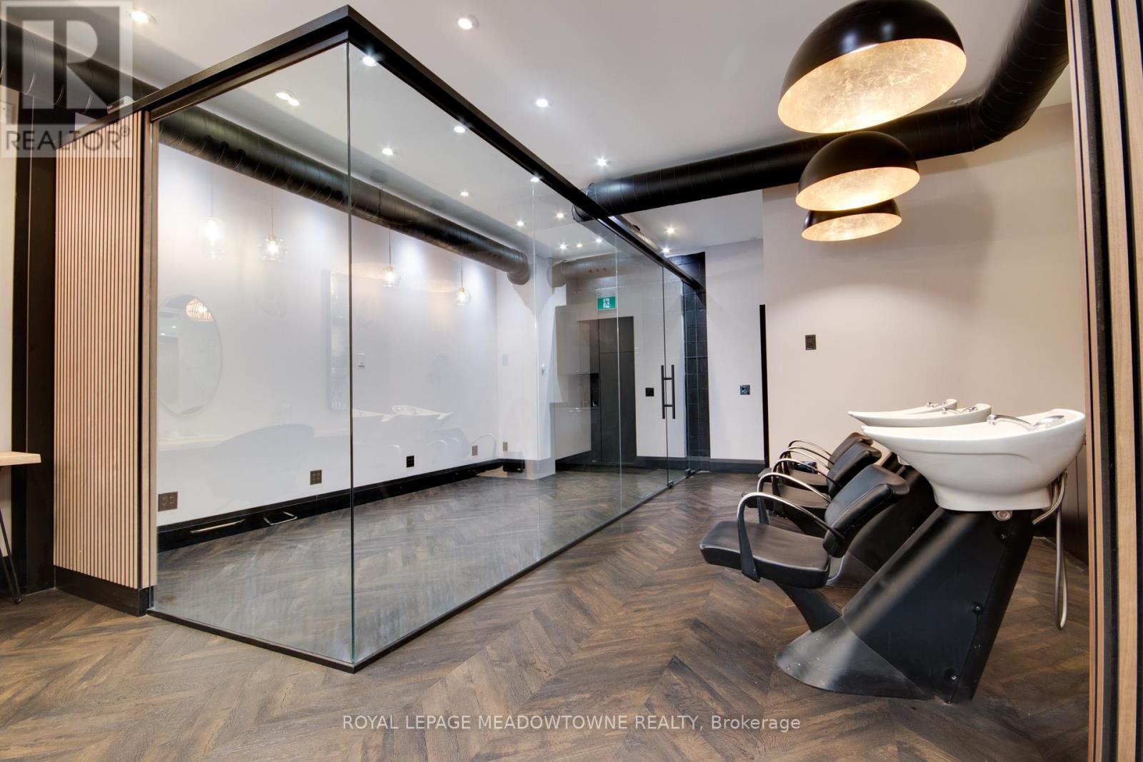 1 - 43 Main Street S, Halton Hills, Ontario L7G 3H2 - Photo 15 - W12573346