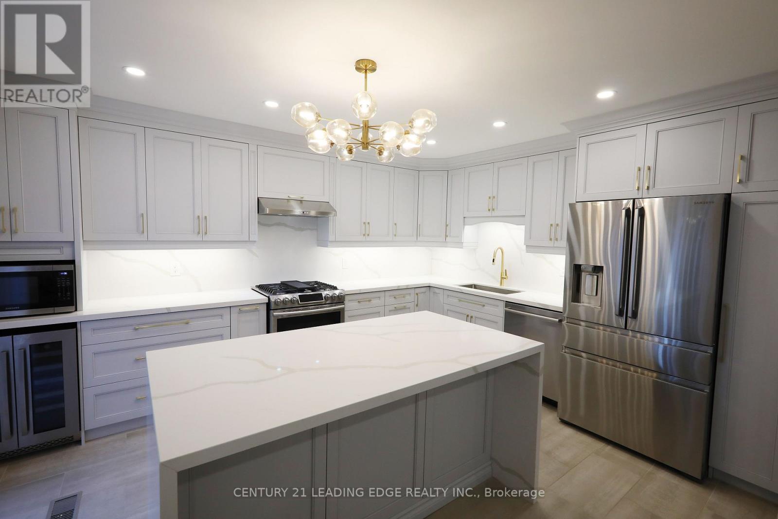 15 Morning Glory Way, Toronto, Ontario  M2H 3M2 - Photo 3 - C12608554