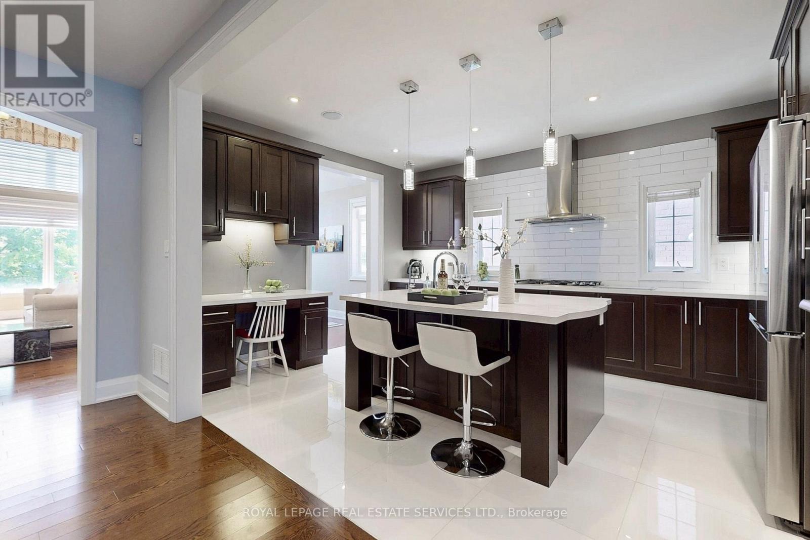 149 Coastline Drive, Brampton, Ontario  L6Y 0L7 - Photo 19 - W12391022