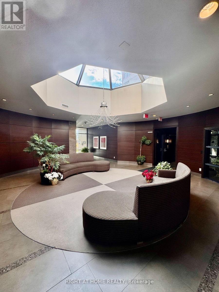 518 - 39 Upper Duke Crescent, Markham, Ontario L6G 0B8 - Photo 3 - N12608552