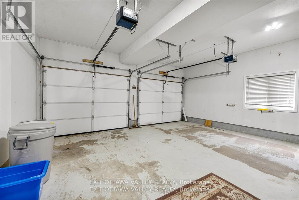 127 Owens Street, Pembroke, Ontario  K8A 8K1 - Photo 30 - X12608568