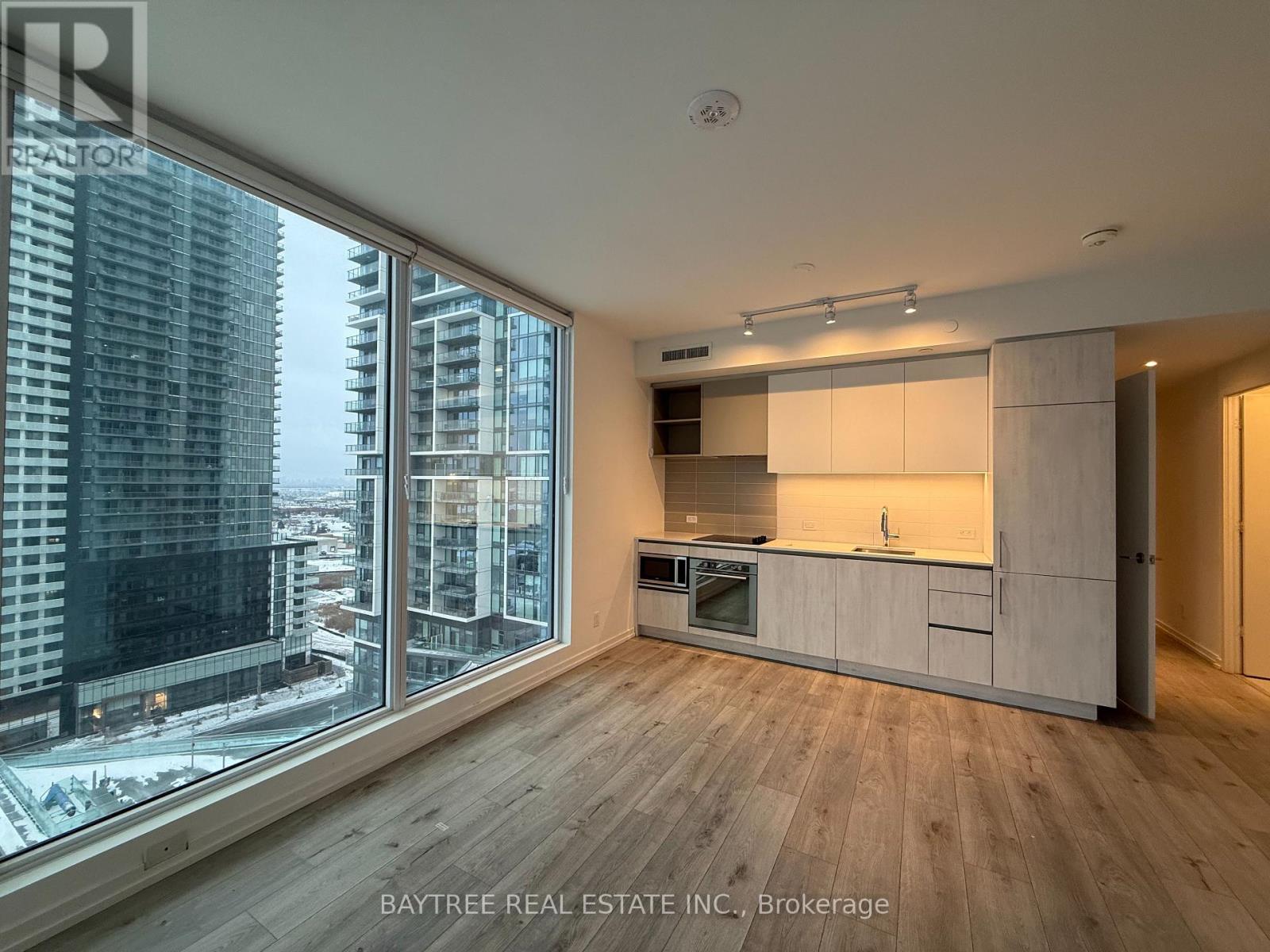 1603 - 1000 Portage Parkway, Vaughan, Ontario  L4K 0L1 - Photo 2 - N12560158