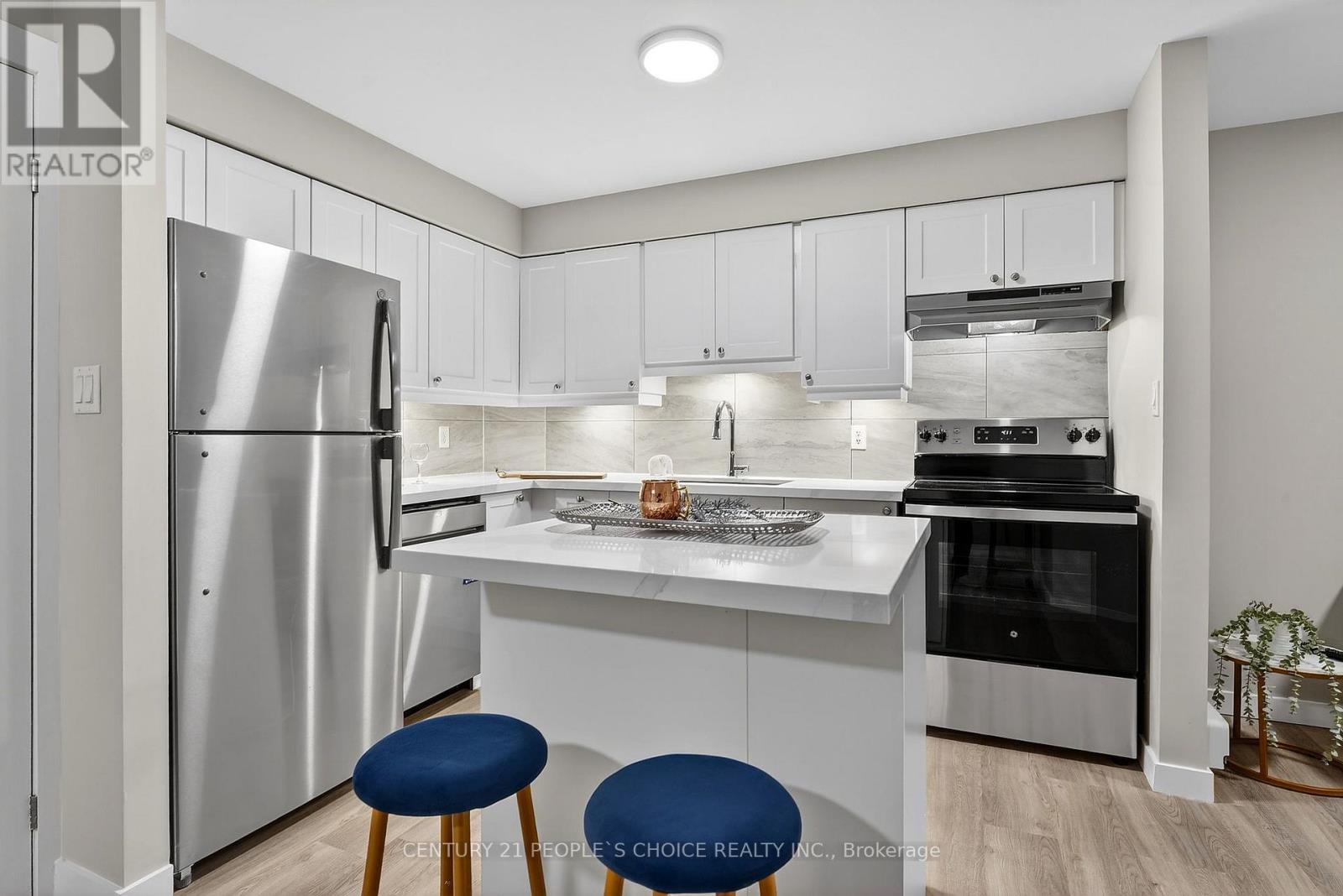 329 - 72 Main Street E, Port Colborne, Ontario  L3K 5Z8 - Photo 2 - X12606420