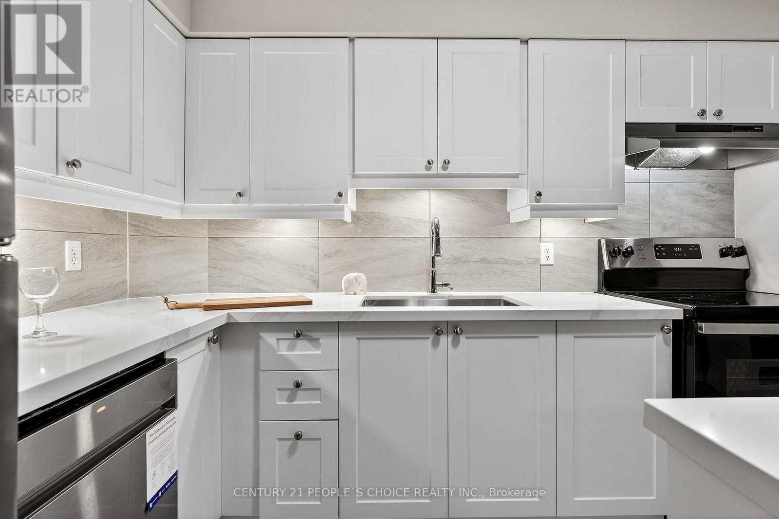 329 - 72 Main Street E, Port Colborne, Ontario  L3K 5Z8 - Photo 4 - X12606420