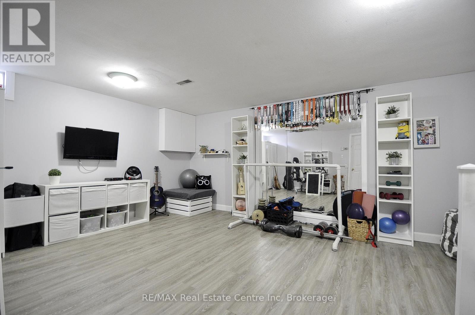 427 Bankside Crescent, Kitchener, Ontario N2N 3E5 - Photo 26 - X12563538