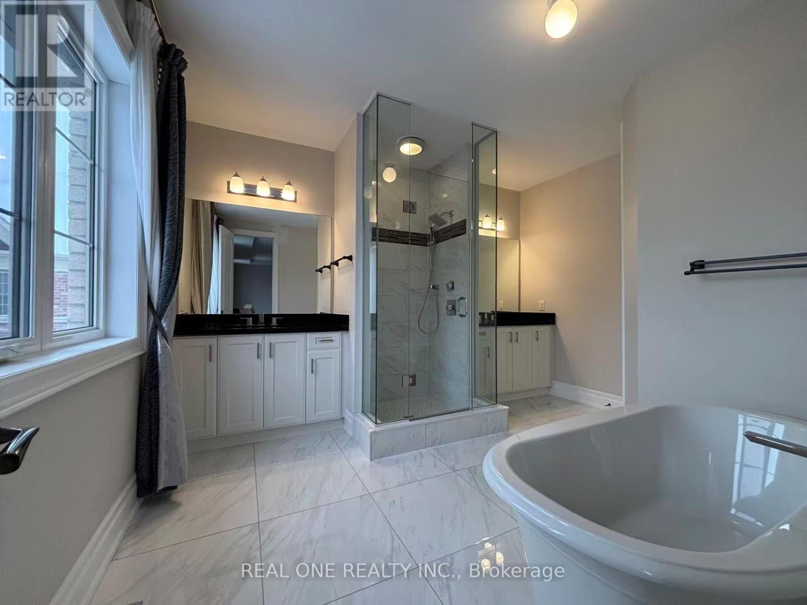 18 Yuan Drive, Richmond Hill, Ontario L4E 1E3 - Photo 24 - N12487042