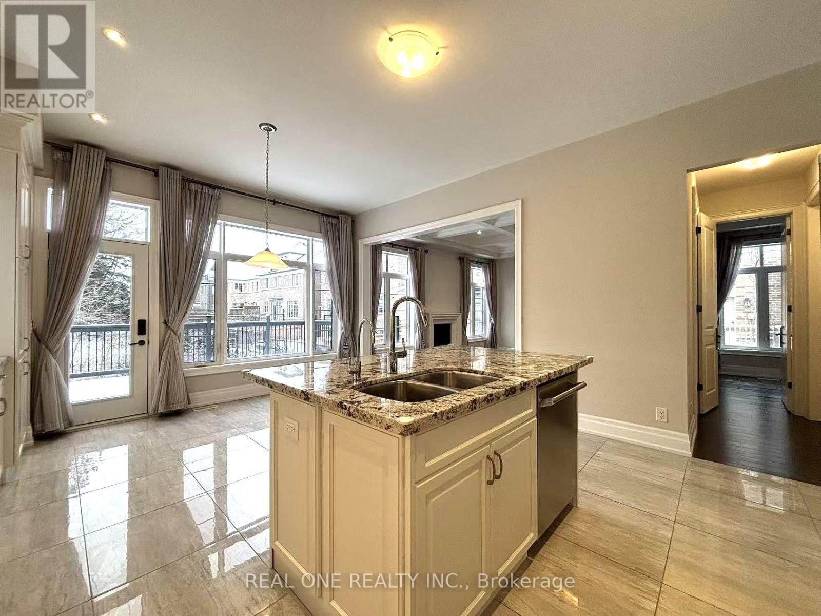 18 Yuan Drive, Richmond Hill, Ontario L4E 1E3 - Photo 6 - N12487042