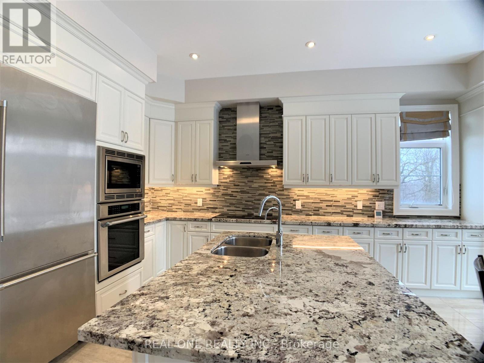 18 Yuan Drive, Richmond Hill, Ontario L4E 1E3 - Photo 8 - N12487042