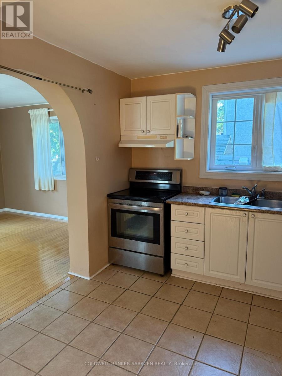 320 Westhill Avenue, Ottawa, Ontario K1Z 7H6 - Photo 17 - X12608550