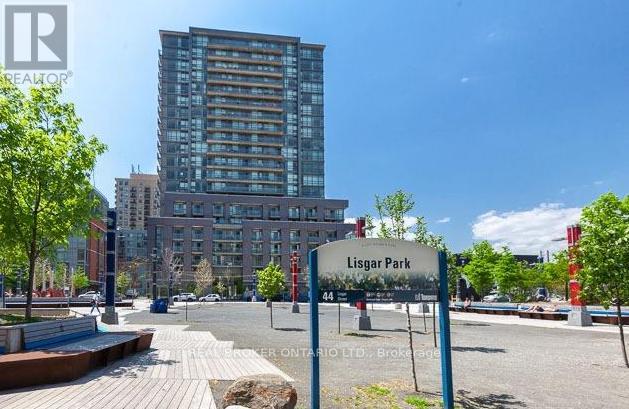 <div class="slider-price">$3,100 Monthly</div><p>741 - 68 Abell Street, Toronto, Ontario</p>