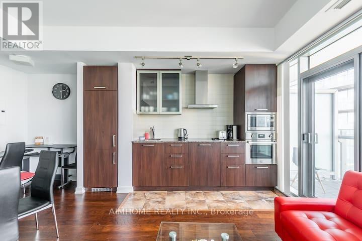 2611 - 12 York Street, Toronto, Ontario  M5J 0A9 - Photo 2 - C12608594