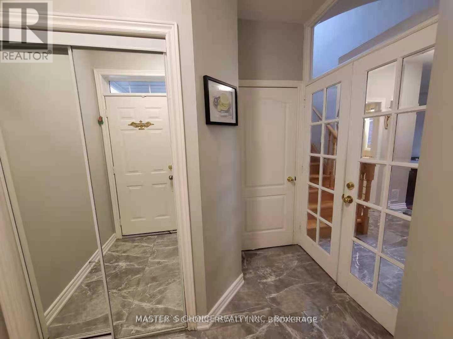 24 Golden Oak Avenue, Richmond Hill, Ontario  L4S 1Y6 - Photo 10 - N12608576