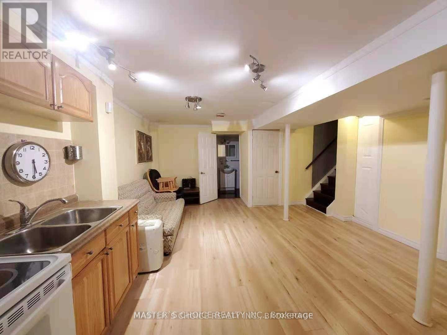 24 Golden Oak Avenue, Richmond Hill, Ontario  L4S 1Y6 - Photo 19 - N12608576