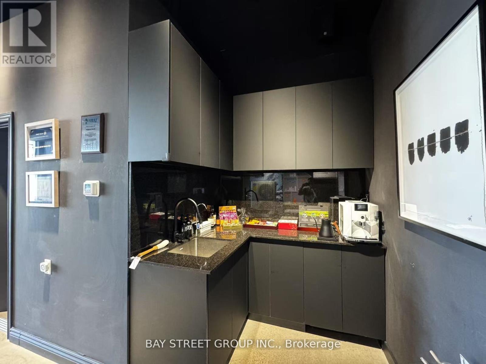 39 - 40 Great Gulf Drive, Vaughan, Ontario  L4K 0K7 - Photo 7 - N12608582