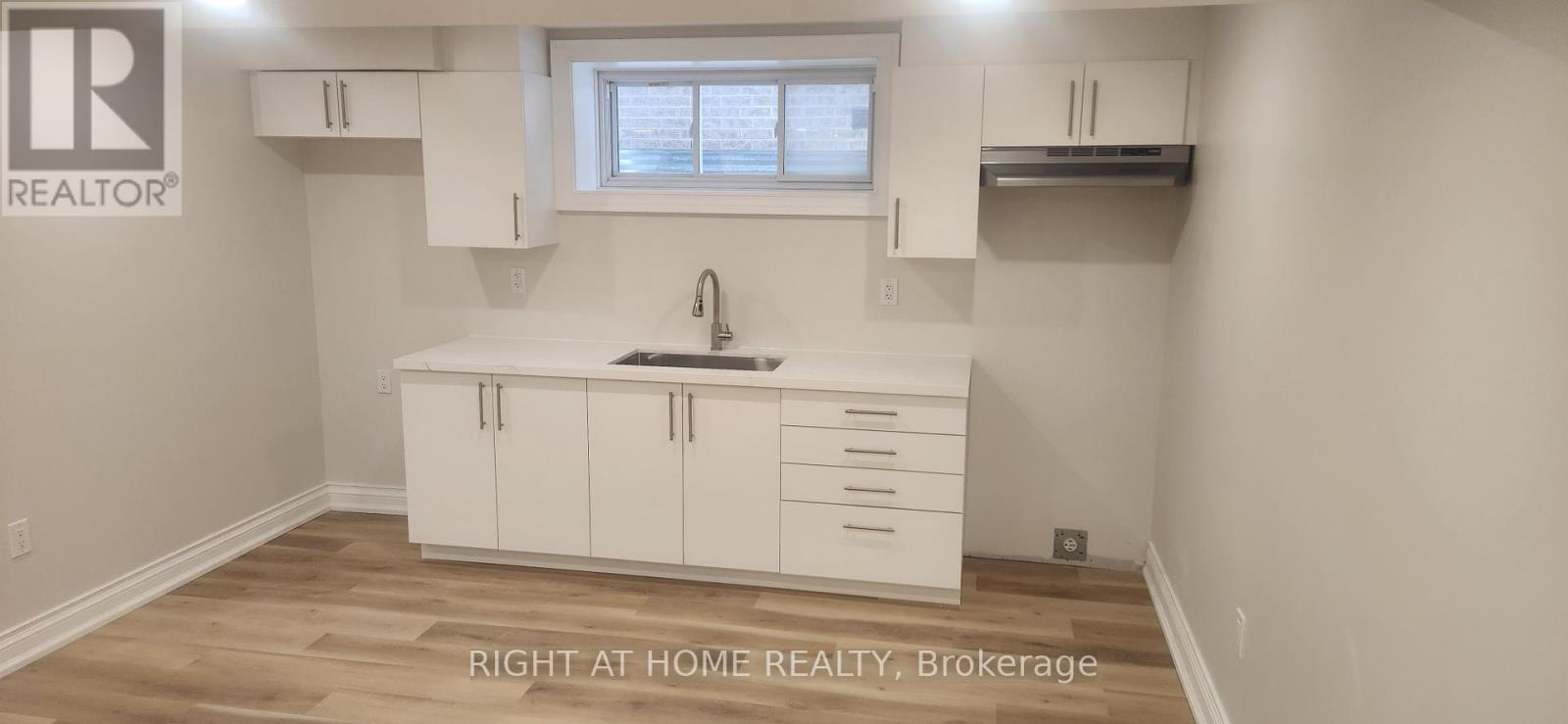 Lower Unit - 39 Maidens Crescent, Collingwood, Ontario  L9Y 5M4 - Photo 7 - S12608588