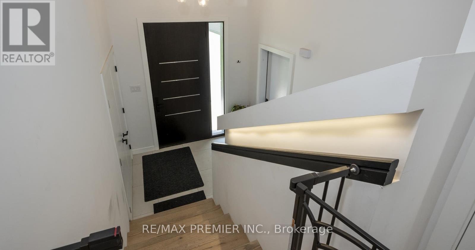 2980 King George's Park Drive S, Thunder Bay, Ontario  P7K 0S4 - Photo 4 - X12608580