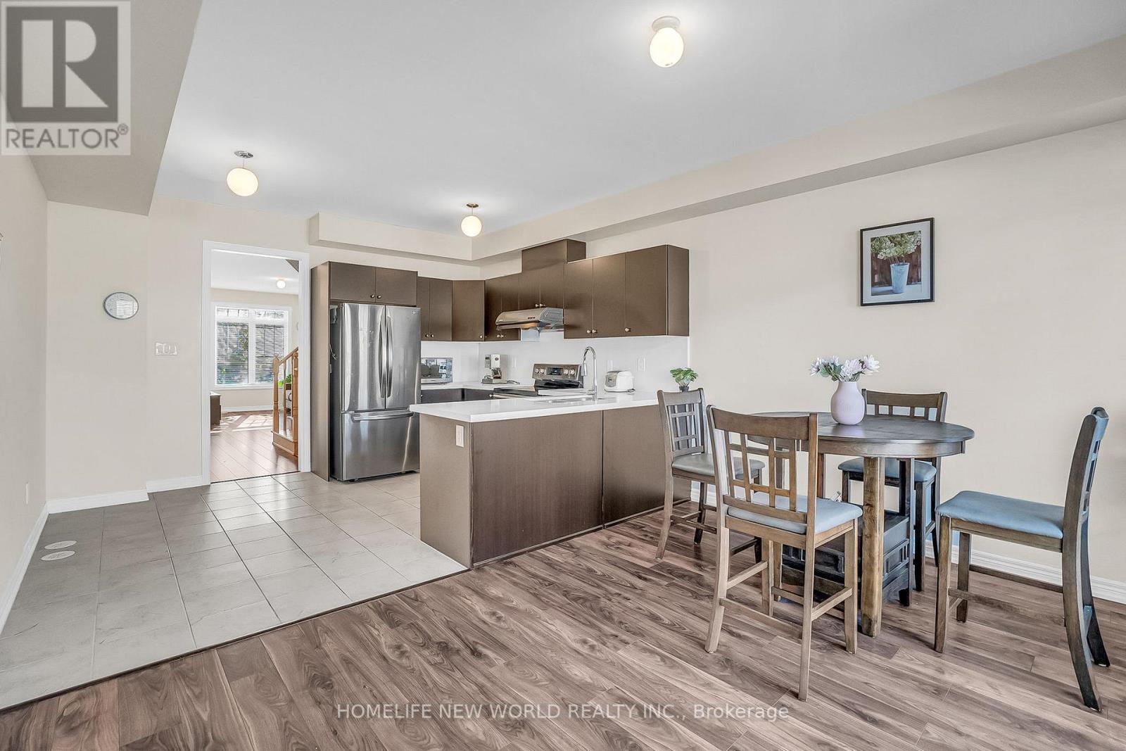 193 Dundas Way, Markham, Ontario  L6E 0T1 - Photo 9 - N12455817