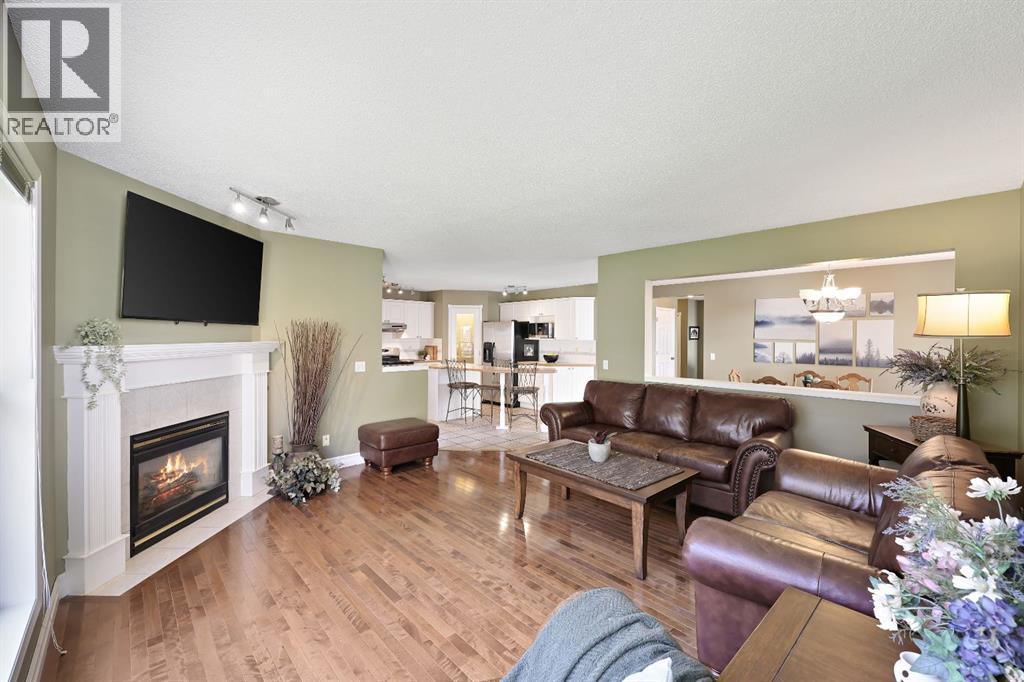 100 Lakeview Cove, Chestermere, Alberta  T1X 1E7 - Photo 10 - A2252642