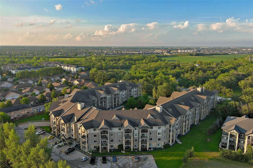 104 1205 St Anne's Road, Winnipeg, Manitoba  R2N 0C5 - Photo 27 - 202529630