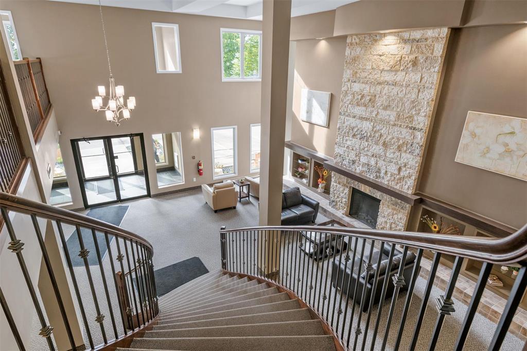 104 1205 St Anne's Road, Winnipeg, Manitoba  R2N 0C5 - Photo 6 - 202529630