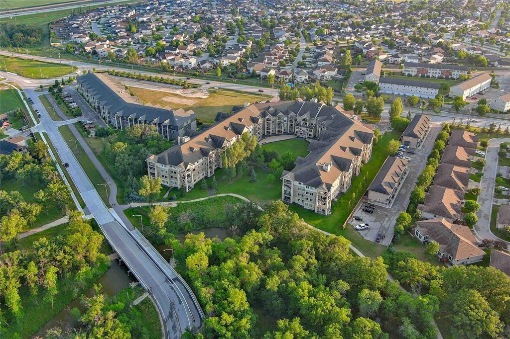 104 1205 St Anne's Road, Winnipeg, Manitoba  R2N 0C5 - Photo 32 - 202529630