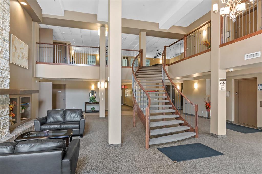 104 1205 St Anne's Road, Winnipeg, Manitoba  R2N 0C5 - Photo 4 - 202529630