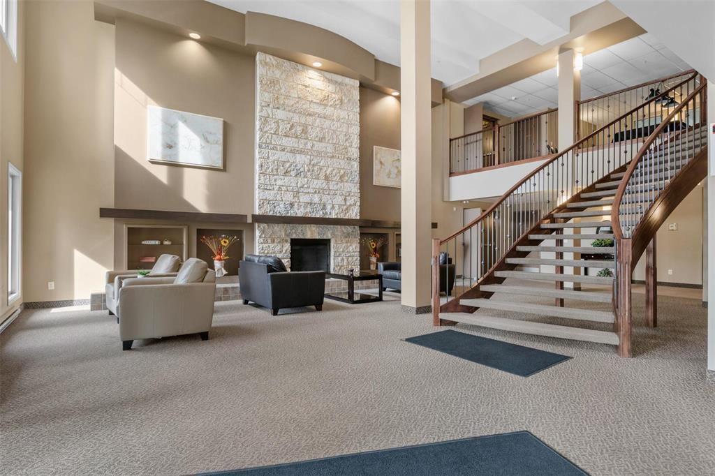 104 1205 St Anne's Road, Winnipeg, Manitoba  R2N 0C5 - Photo 3 - 202529630