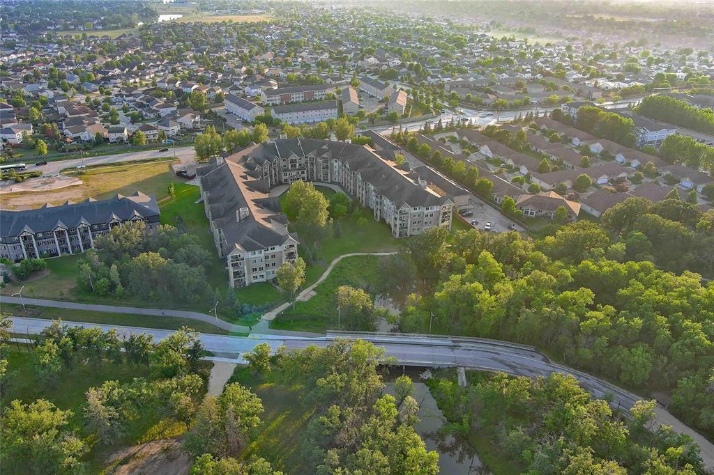 104 1205 St Anne's Road, Winnipeg, Manitoba  R2N 0C5 - Photo 31 - 202529630