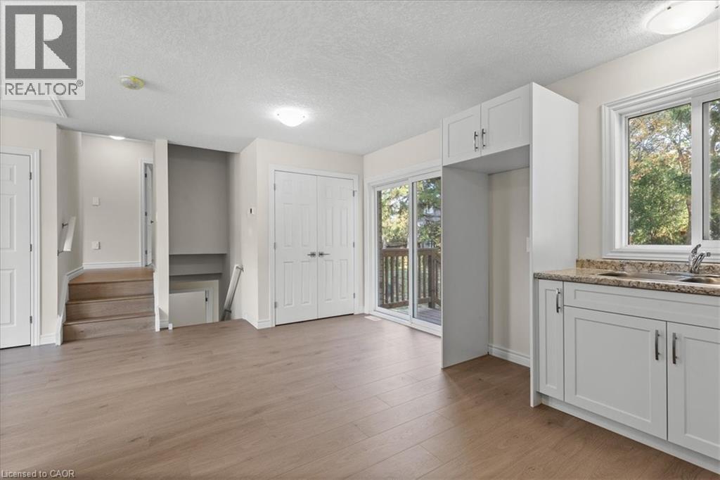 111 Second Avenue, Kitchener, Ontario  N2C 1N4 - Photo 13 - 40781127