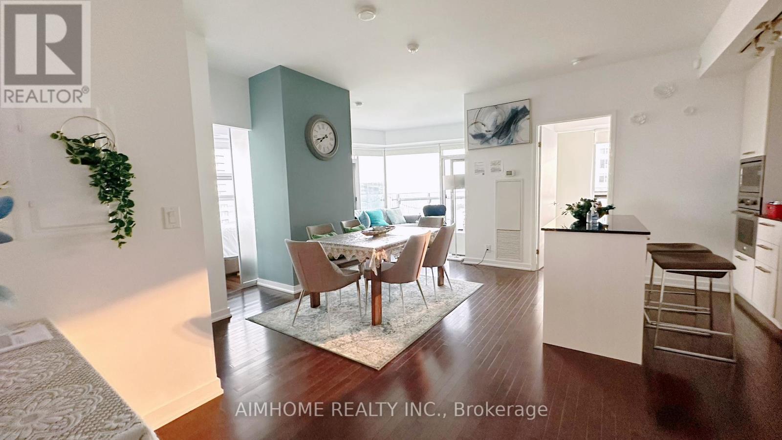 4803 - 14 York Street, Toronto, Ontario  M5J 0B1 - Photo 4 - C12608618