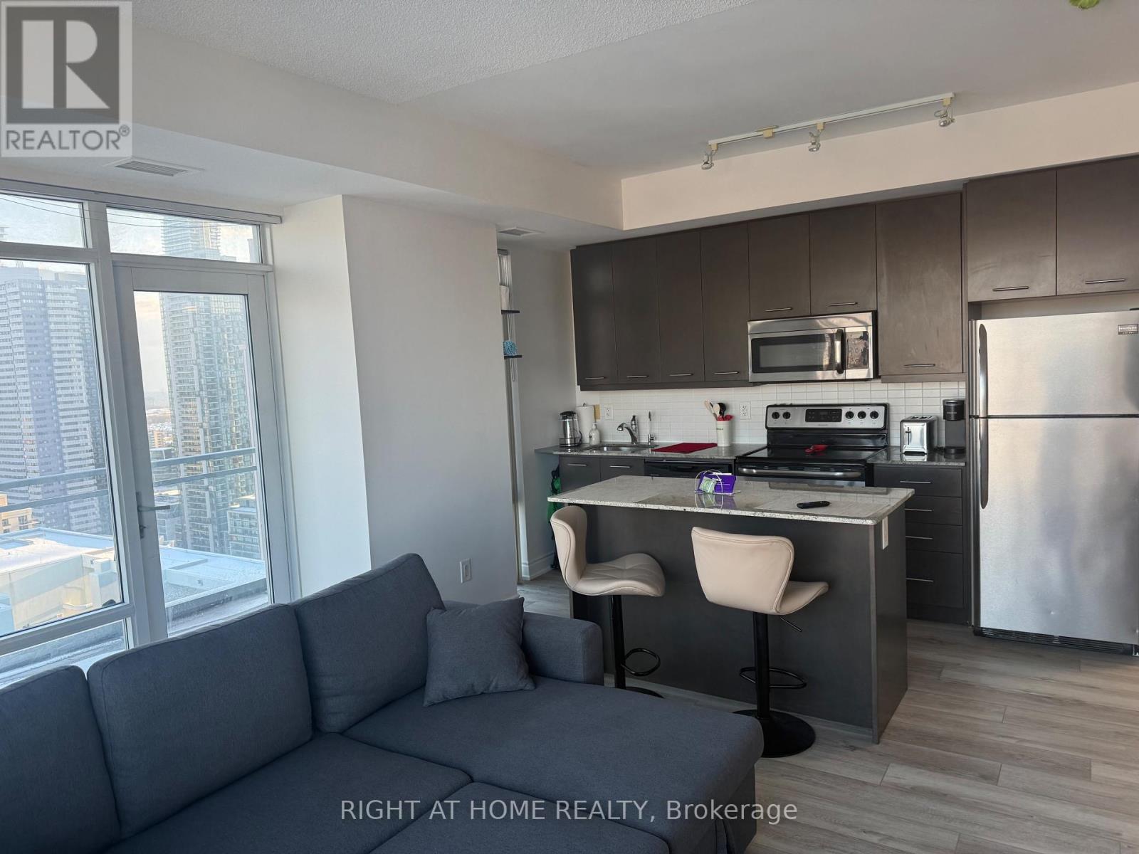 2902 - 360 Square One Drive, Mississauga (City Centre), Ontario  L5B 0G7 - Photo 11 - W12468012