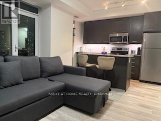 2902 - 360 Square One Drive, Mississauga (City Centre), Ontario  L5B 0G7 - Photo 19 - W12468012