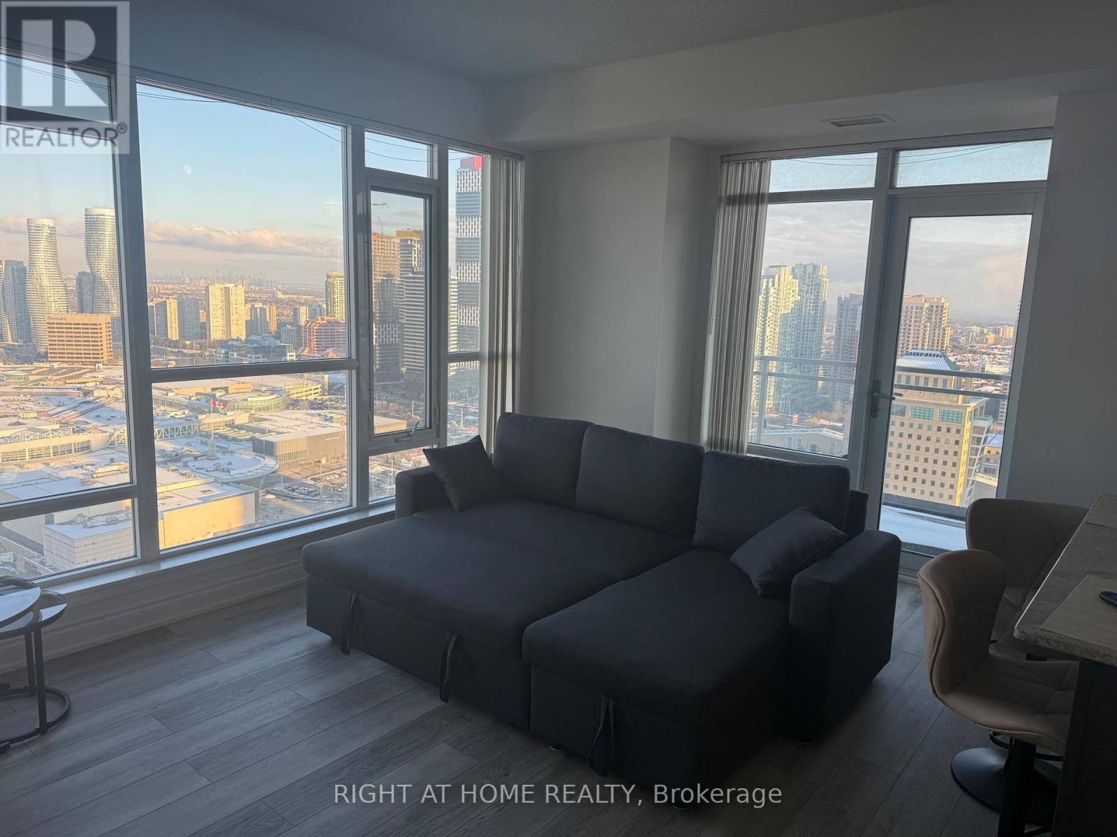 2902 - 360 Square One Drive, Mississauga (City Centre), Ontario  L5B 0G7 - Photo 26 - W12468012