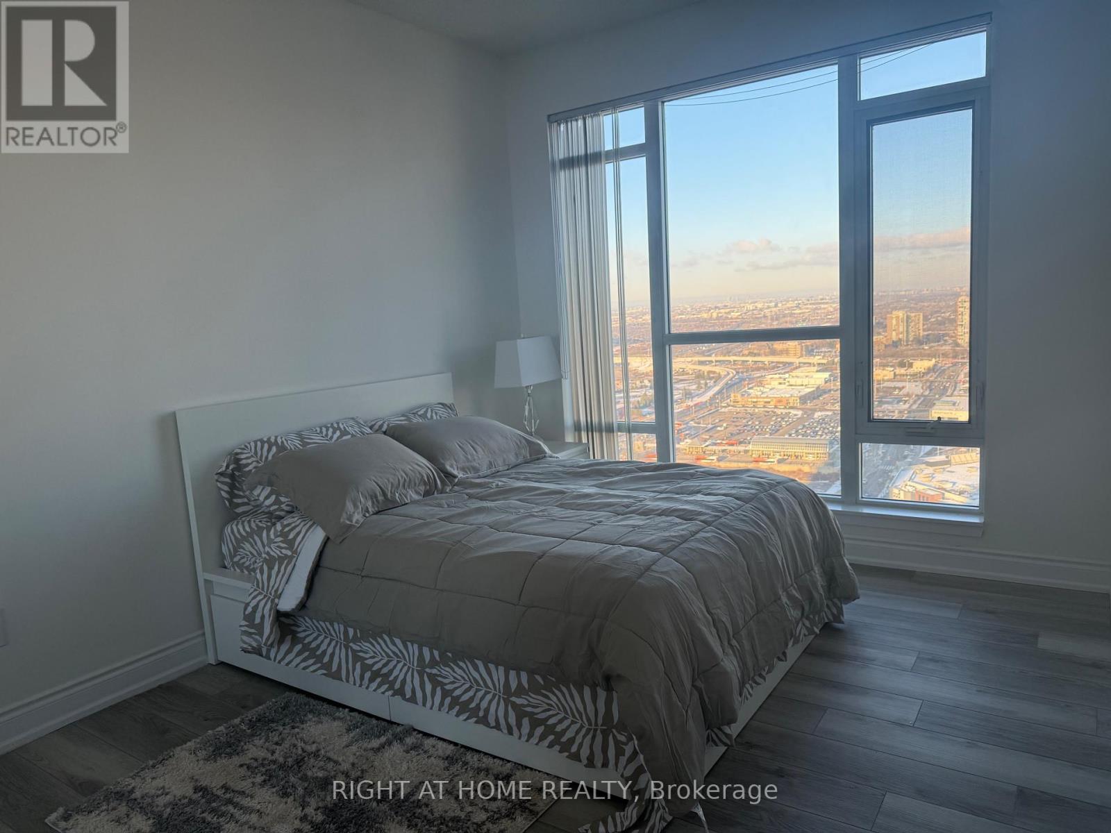 2902 - 360 Square One Drive, Mississauga (City Centre), Ontario  L5B 0G7 - Photo 30 - W12468012