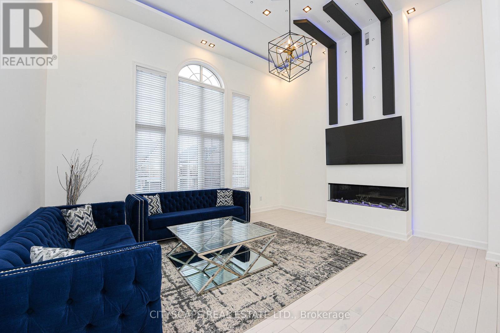 4637 James Austin Drive, Mississauga, Ontario L4Z 4G9 - Photo 13 - W12608614