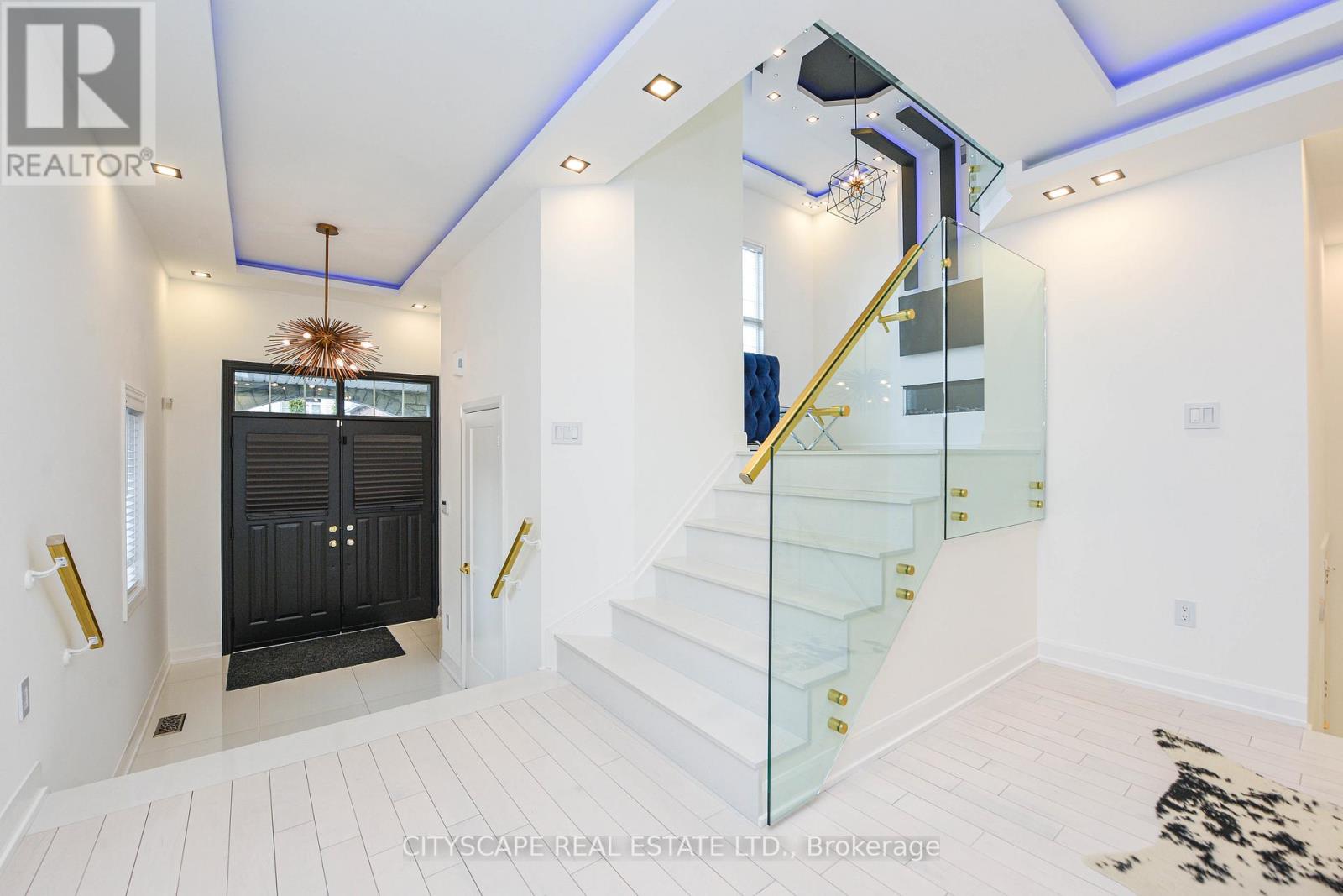 4637 James Austin Drive, Mississauga, Ontario L4Z 4G9 - Photo 4 - W12608614