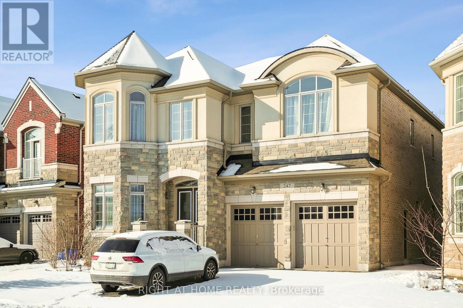 247 HUMPHREY STREET, Hamilton, Ontario