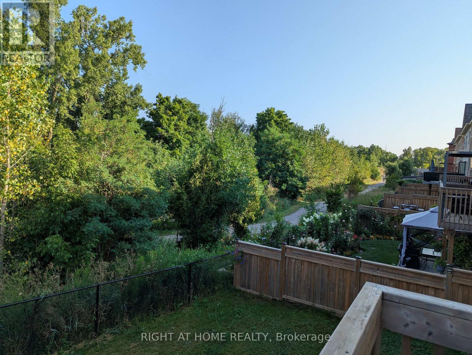 247 Humphrey Street, Hamilton, Ontario  L8B 1X4 - Photo 36 - X12537258