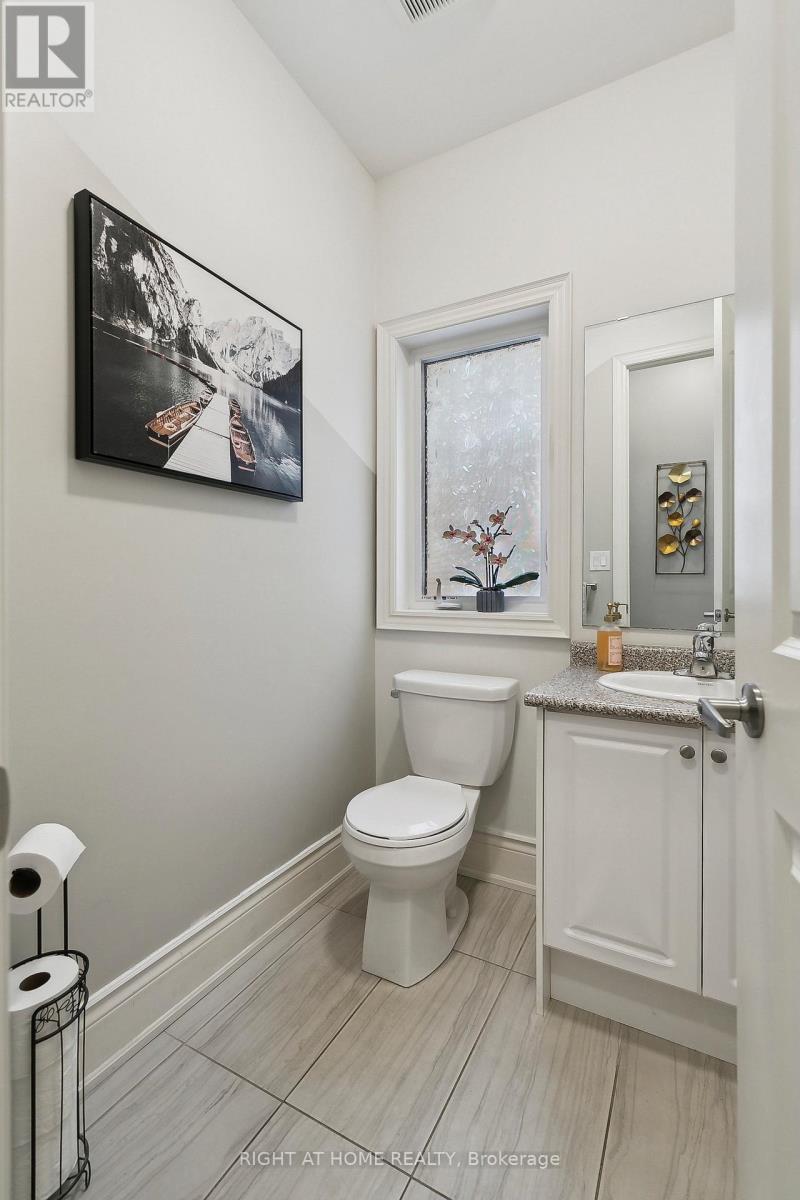 247 Humphrey Street, Hamilton, Ontario  L8B 1X4 - Photo 17 - X12537258