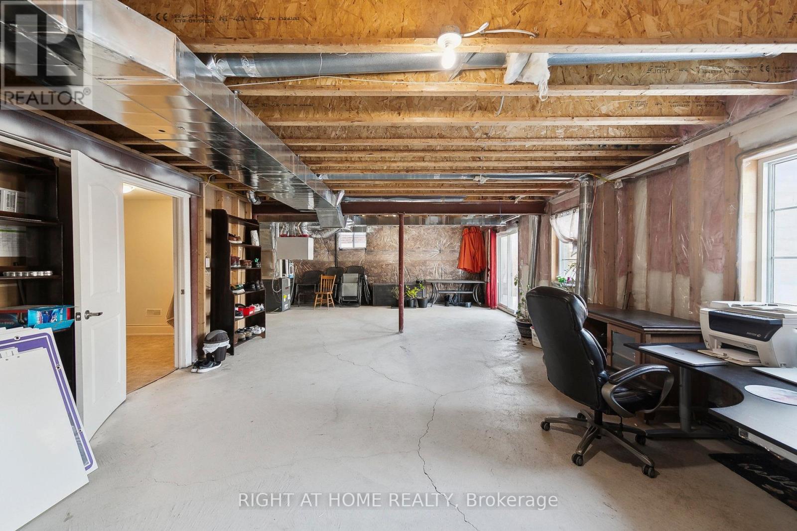 247 Humphrey Street, Hamilton, Ontario  L8B 1X4 - Photo 35 - X12537258