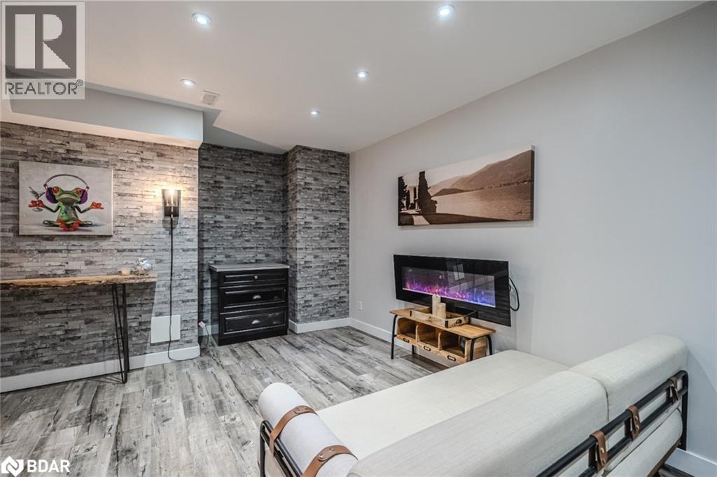 11 Oakmont Avenue, Horseshoe Valley, Ontario  L0L 2L0 - Photo 12 - 40773473