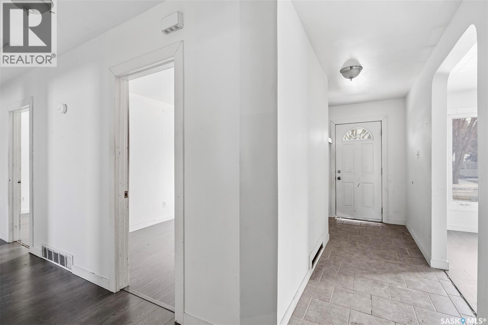 2410 Melrose Avenue, Saskatoon, Saskatchewan  S7J 0V5 - Photo 13 - SK025129