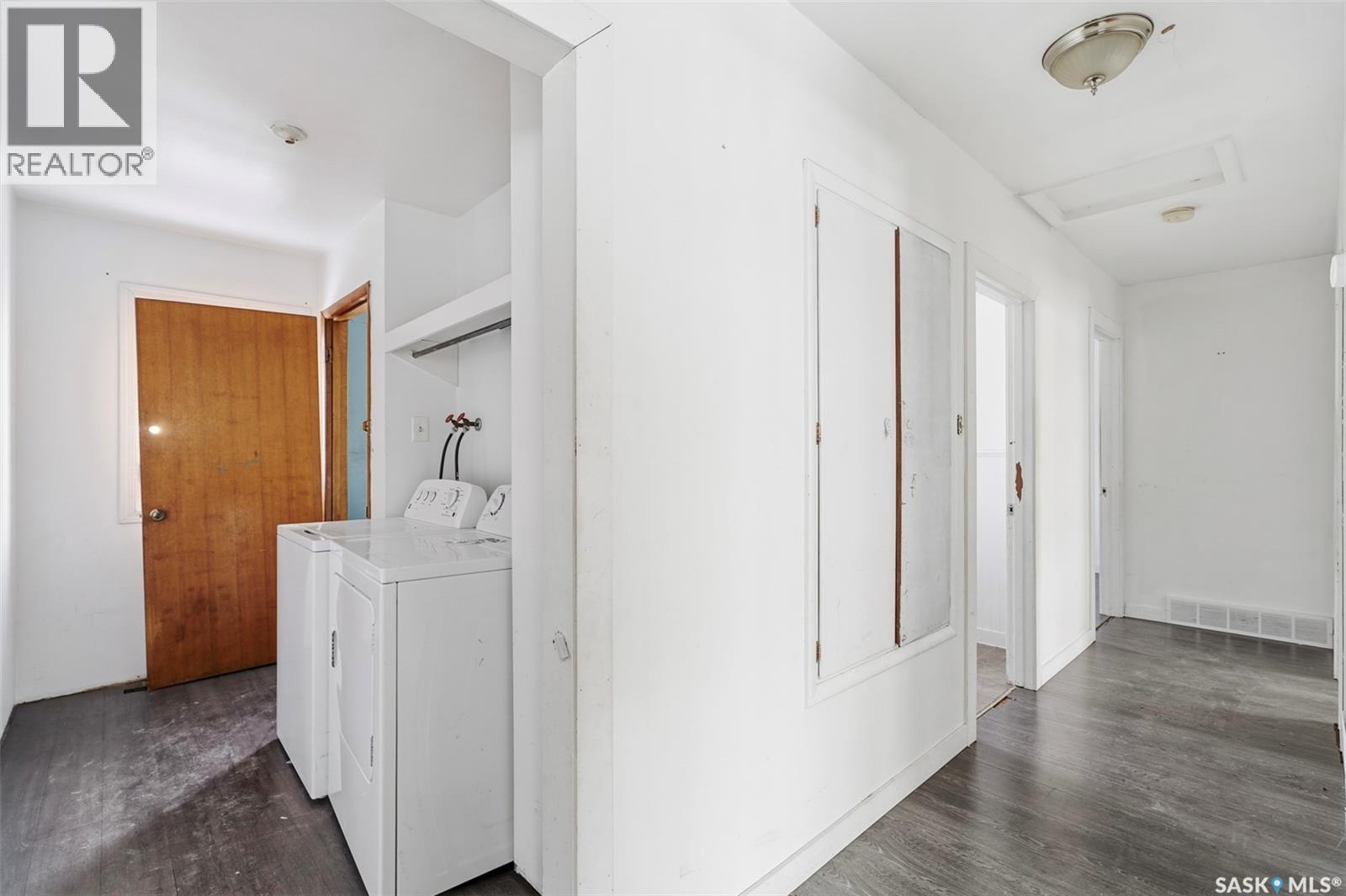 2410 Melrose Avenue, Saskatoon, Saskatchewan  S7J 0V5 - Photo 8 - SK025129