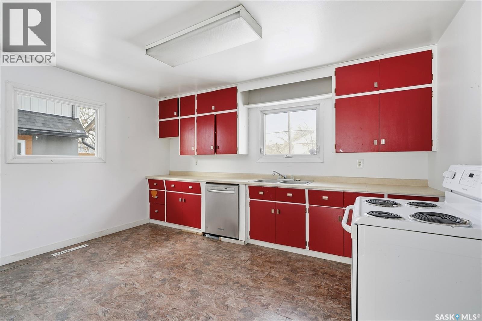 2410 Melrose Avenue, Saskatoon, Saskatchewan  S7J 0V5 - Photo 5 - SK025129