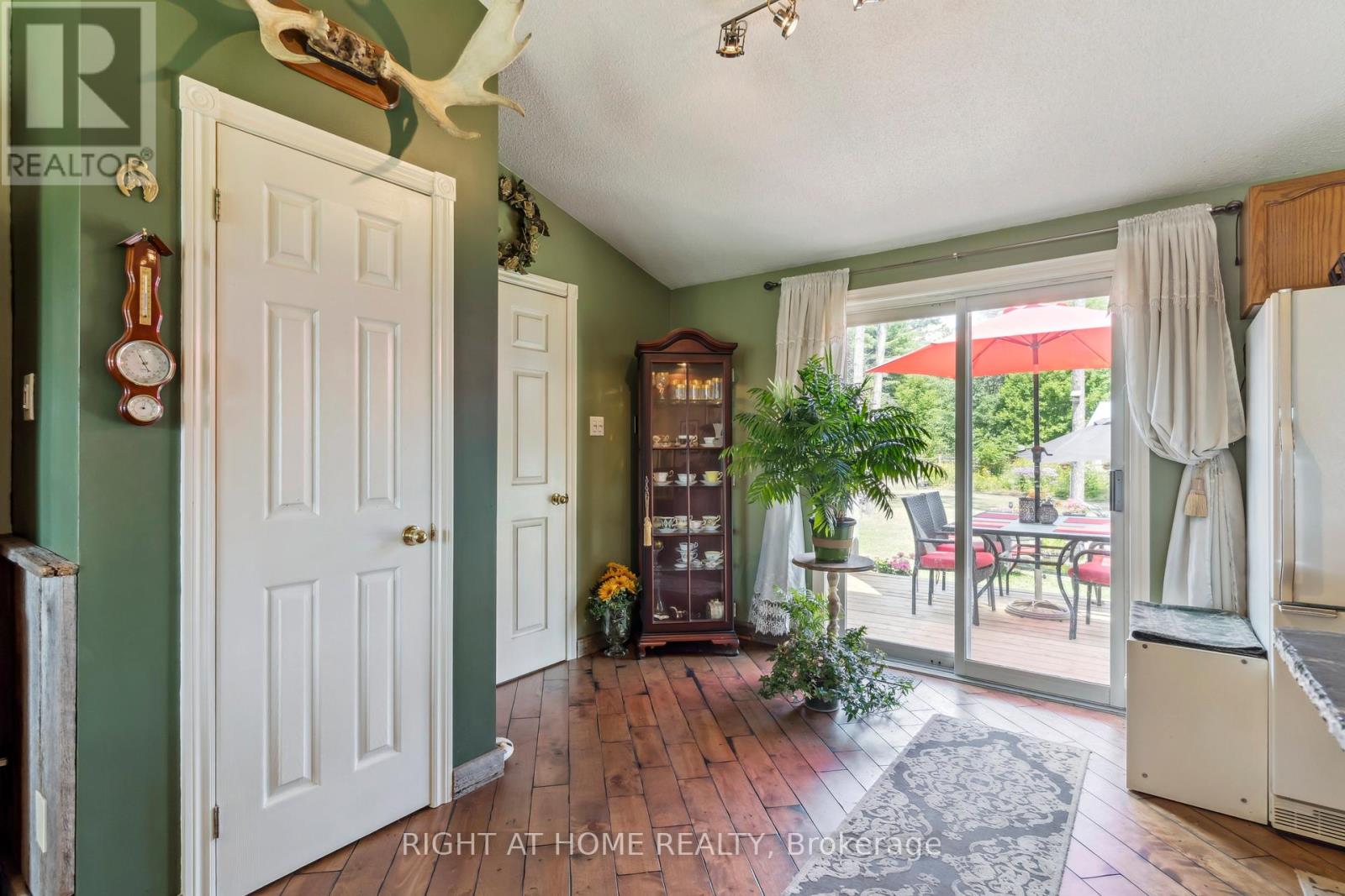 6216 Sunnidale Tosorontio Townline, Clearview, Ontario  L0M 1K0 - Photo 7 - S12348707