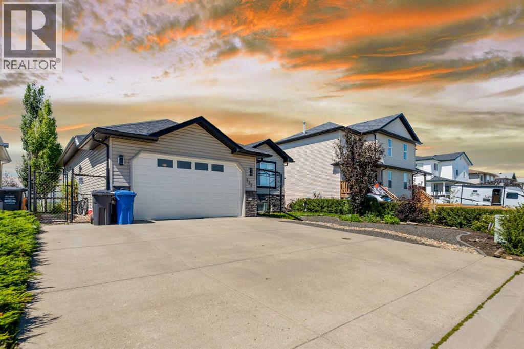 732 1 Avenue, Irricana, Alberta  T0M 1B0 - Photo 3 - A2247840