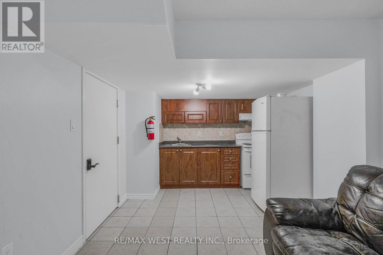 Basement - 93 Hullrick Drive, Toronto, Ontario  M9W 6W4 - Photo 4 - W12603354