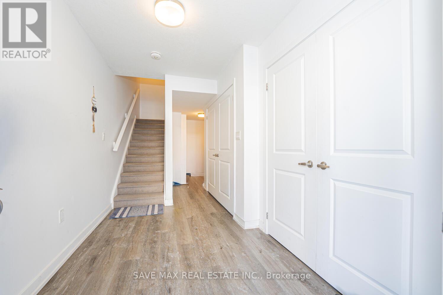 16 - 205 West Oak Trail, Kitchener, Ontario  N2R 0R9 - Photo 30 - X12608624