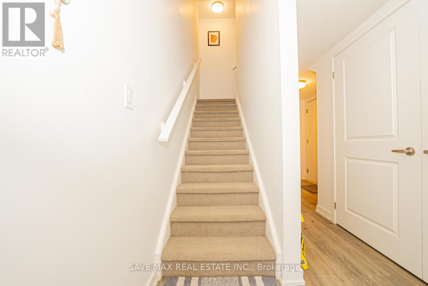 16 - 205 West Oak Trail, Kitchener, Ontario  N2R 0R9 - Photo 28 - X12608624