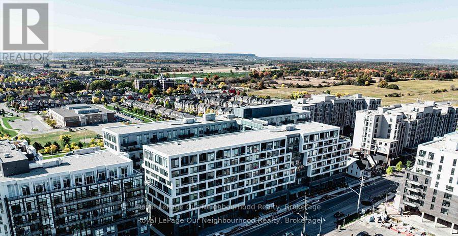 231 - 2450 Old Bronte Road, Oakville, Ontario  L5M 5P6 - Photo 1 - W12608638